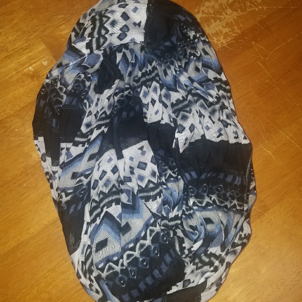 Infinity scarf